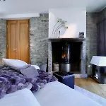 Romantic & Private فيلة